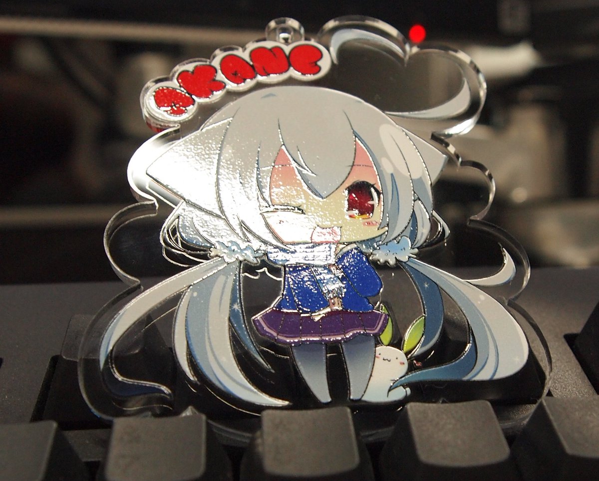 株式会社トリニティ アクキー製作に グロスコーティングお試しキャンペーン アクリルキーホルダーの印刷面の グロスコーティングを期間限定で無料サービス 印刷面をクリアコートで傷 剥がれを防止し 艶々に仕上がります この機会に是非 どうぞ