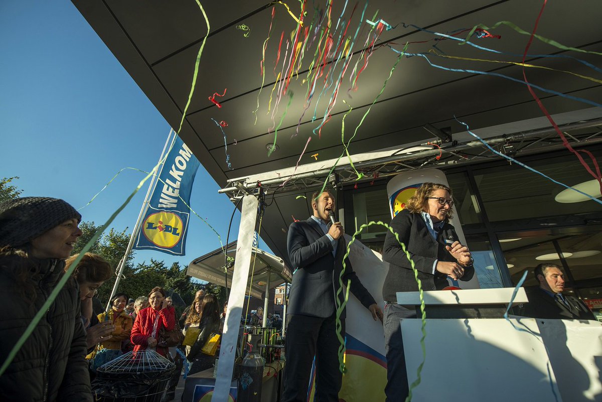 Lidl opende 5 oktober jl. feestelijk haar deuren in centrumplan Keizersdijk te Raamsdonksveer
ow.ly/pD9P304WRTW <a href="/kikxdevelopment/">Kikxdevelopment</a>