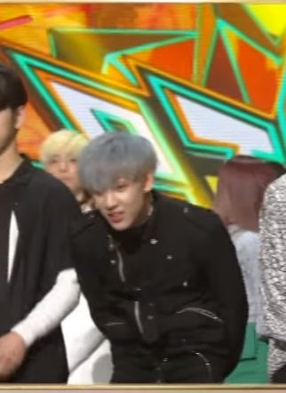 frinkjrxjisung's tweet photo. หน้าแบมตอนลุ้นคะแนน VS หน้าแบมตอนรู้ผลว่าชนะ เอ็นดูจัง T ______ T 
#HardCarry2ndwin https://t.co/mDtLtbzBTd