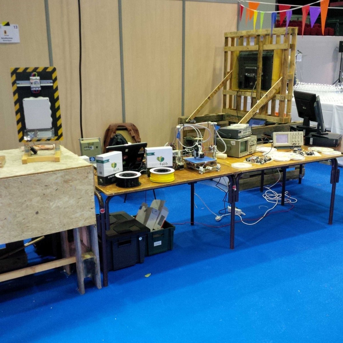vcomputing's tweet image. Betamachine at Chartres Mini Maker Faire #makerfairechartres