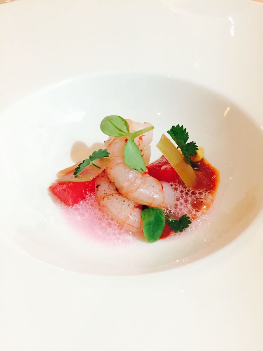 Gambero rosso di #portosantospirito con anguria, pimpinella e nocciole! A cura dello chef Ana Ros