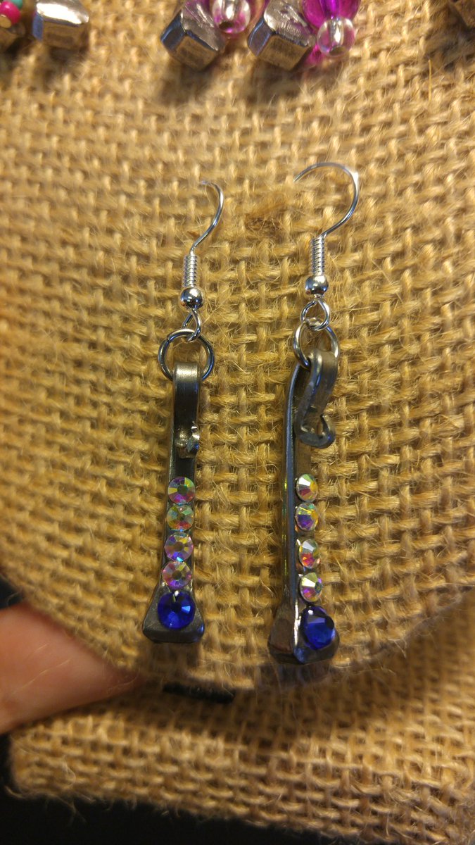 KimsRusticStyle's tweet image. Horse shoe nail earrings!!! 😍💕