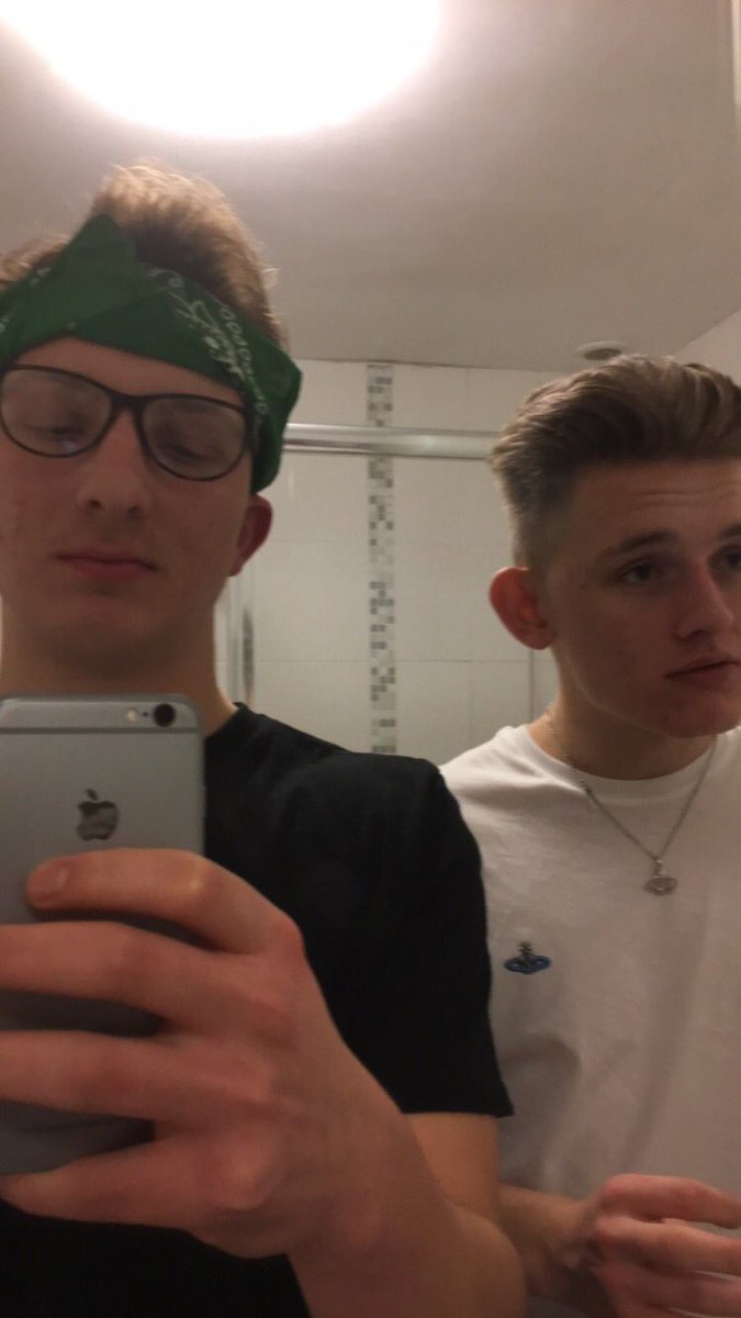 TOMEVANS___'s tweet photo. @liamlewis7_ happy birthday spud see you in a bit x https://t.co/e5EgmJwqAj