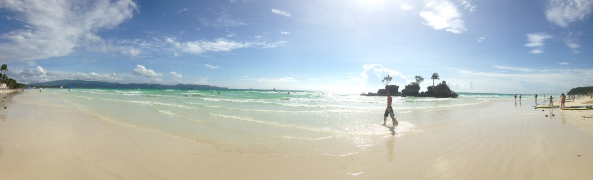 mariasagana's tweet photo. I could stay here forever... #Boracay ❤️ https://t.co/a0XDVU0QXU