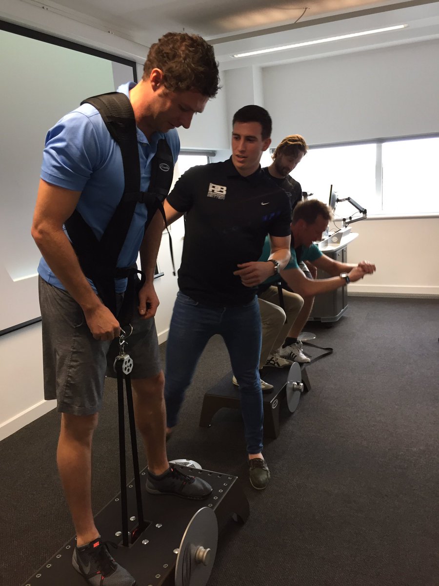 FredrikCorrea's tweet image. Come to our courses - muscle sorness included for free! #eccentricoverload #kBox4 #flywheeltraining