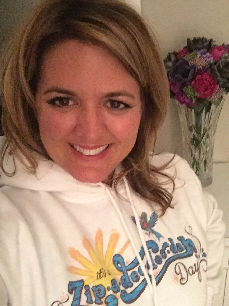 TakingUHome's tweet photo. Happy #WorldSmileDay Celebrating so many reasons to smile! What makes you smile? #SmileResolution #zipadeedoodah #smile https://t.co/FUzaR9IQ4V