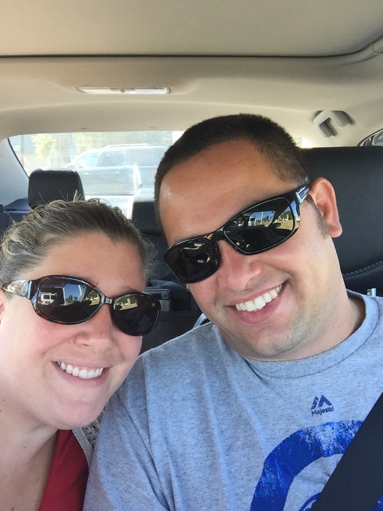 CuatroSmiths's tweet photo. Here we come Illinois!! 1004 miles to go!! 😊 #longdriveahead https://t.co/ulTMP8yiAs