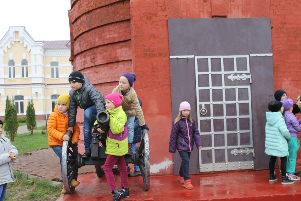 Экскурсия на историко-культурный комплекс на станции Венев для учащихся МАОУ "Лицей №1" (г. Тула)
<a href="/Soldatov71/">Солдатов Дмитрий</a> @Tularegion