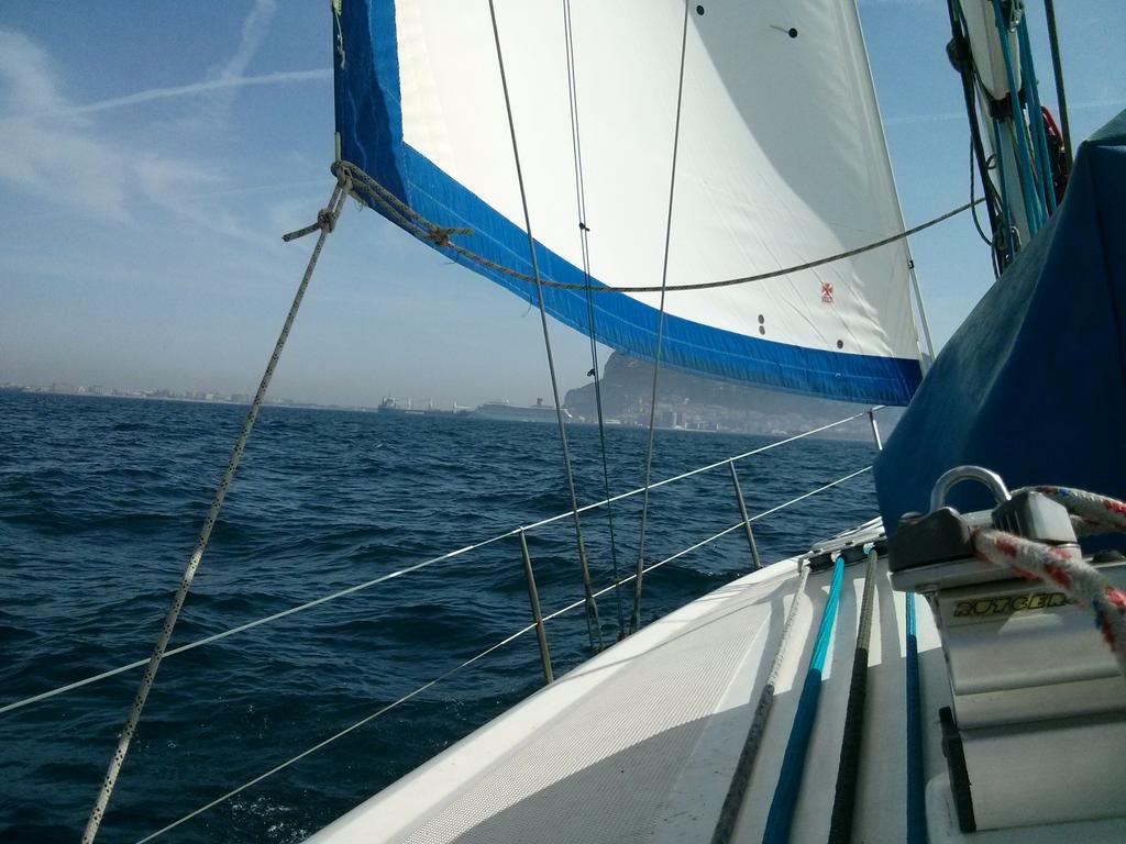 RYASailing's tweet image. Perfect sailing. Happy Friday.