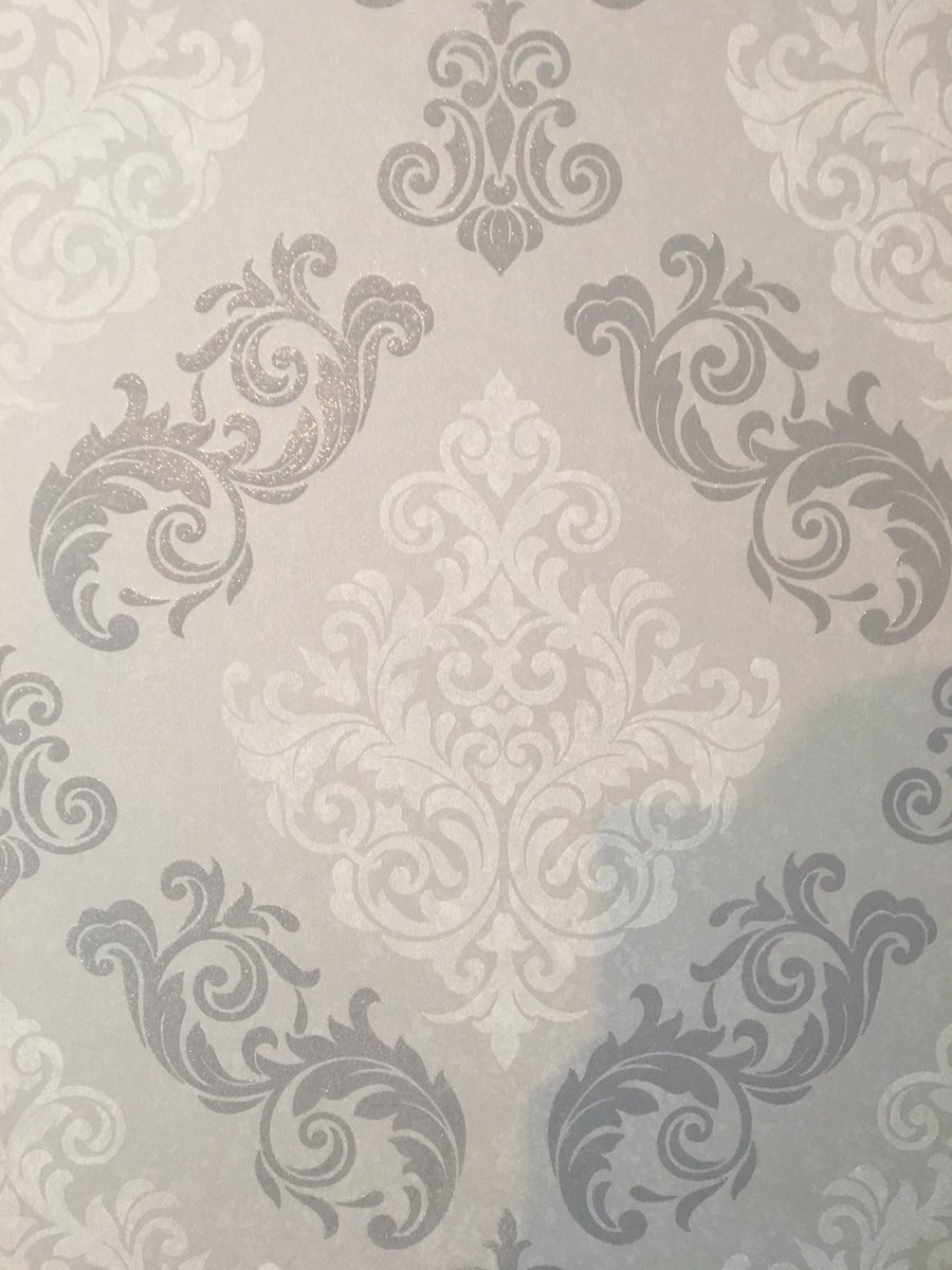 All done! Thanks to <a href="/GrahamandBrown/">Graham & Brown</a> for this lovely wallpaper!! And thanks to Sarah &amp; Matthew Smart!! #lillywhite 
#alwaysaqualityfinish