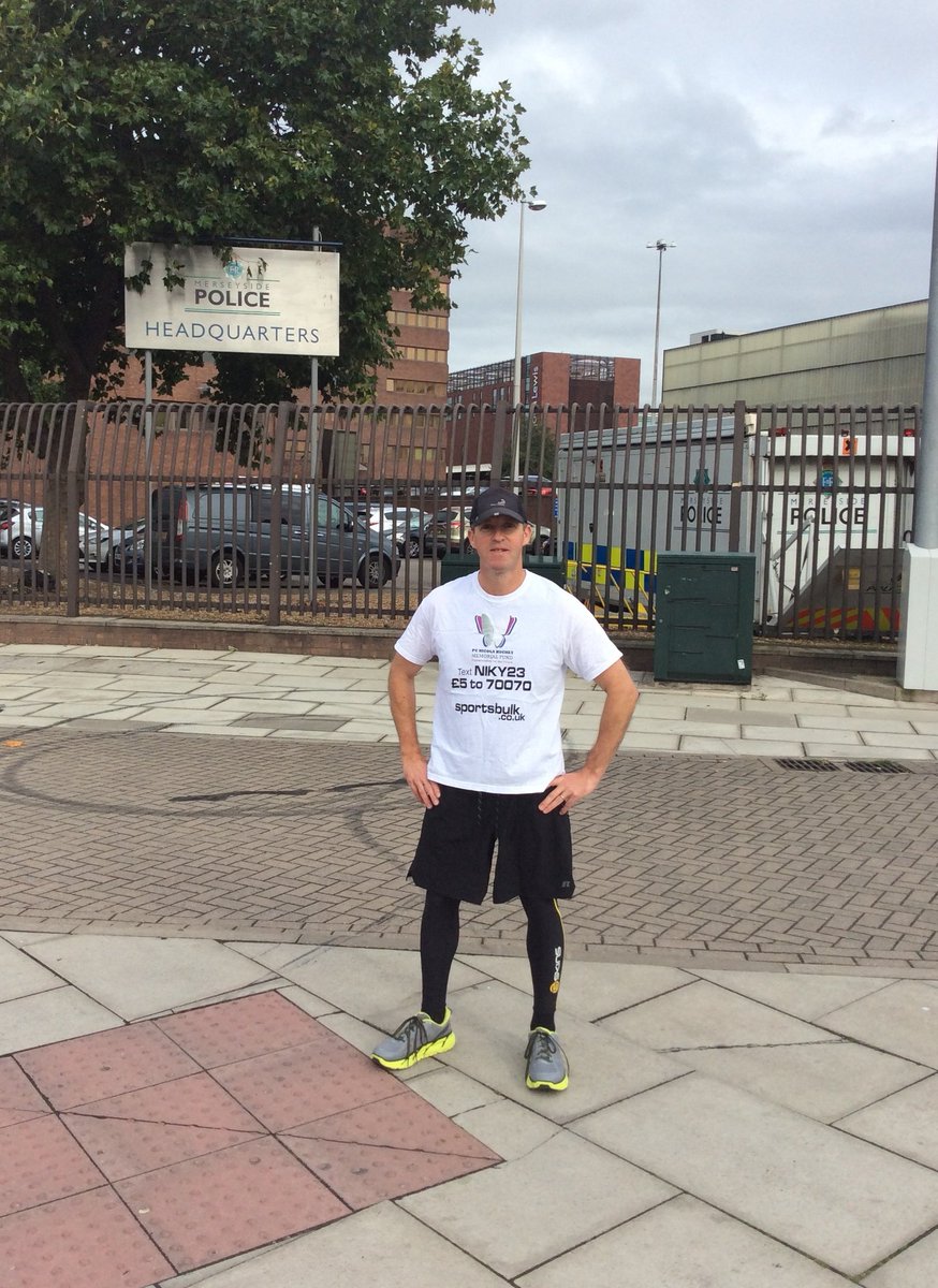 MerseyPolice's tweet photo. On your mark, get set, GO! Steve's challenge is underway to raise money for @PCHughesMEM https://t.co/fGUW96YGEF https://t.co/zYtI3XNm0Z