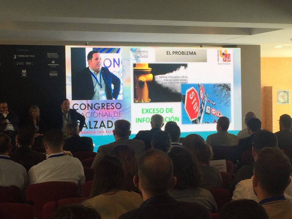 InescopTech's tweet photo. El exceso de datos puede ser un problema #BigData #GestionDatos #Organizacion. Nos habla @agustinperezumh de ello https://t.co/lrPi8V3vR5