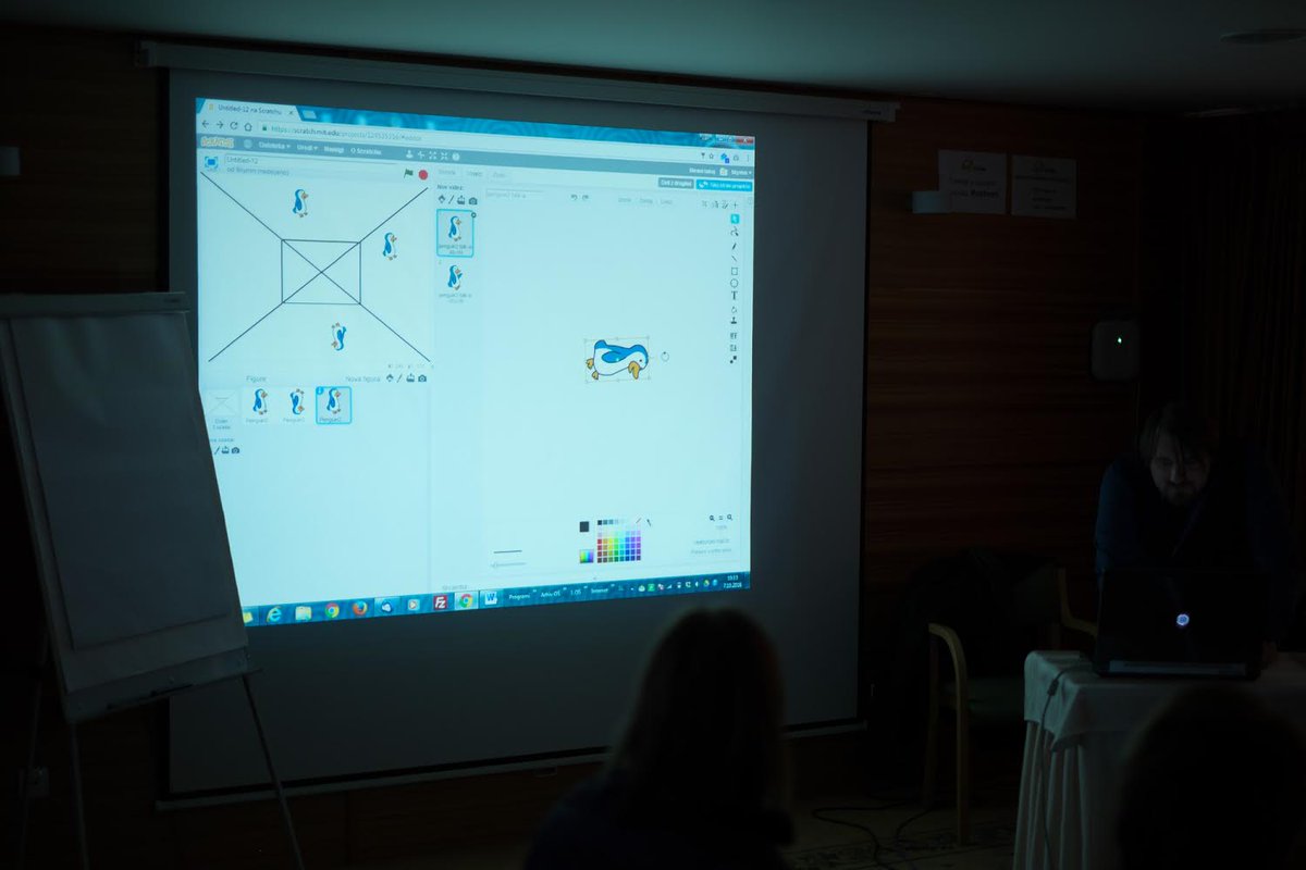 zmociv's tweet photo. S Scratchom v hologramsko animacijo #sirikt #ustvari https://t.co/lL4IqWKHvn