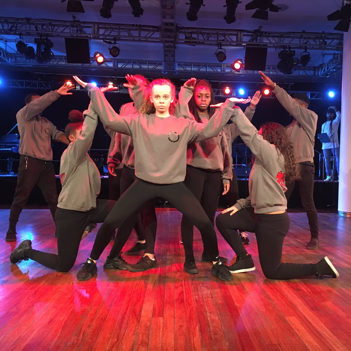 Movementfactory's tweet photo. 1/3 We have a major announcement coming over this weekend! #fbf #kim2015 @Scariofunk #love #community #dance π https://t.co/mKnmYOQXpd
