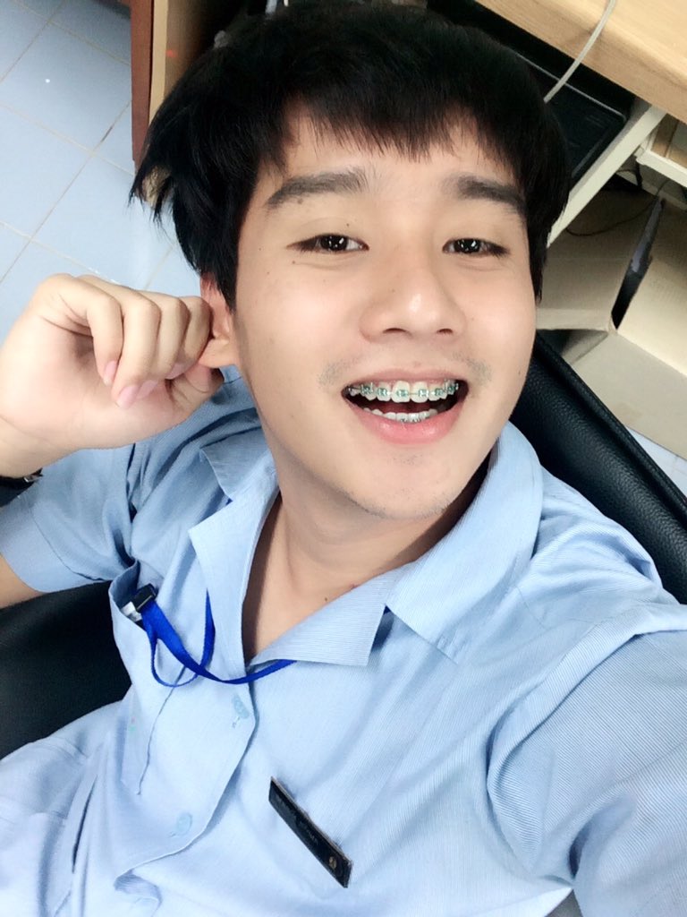 komkrit_69's tweet photo. ดึงหูเลย สอนไม่จำ  #ANC  กูโง่มาก 😭😭 https://t.co/9aHKjd1Nuv