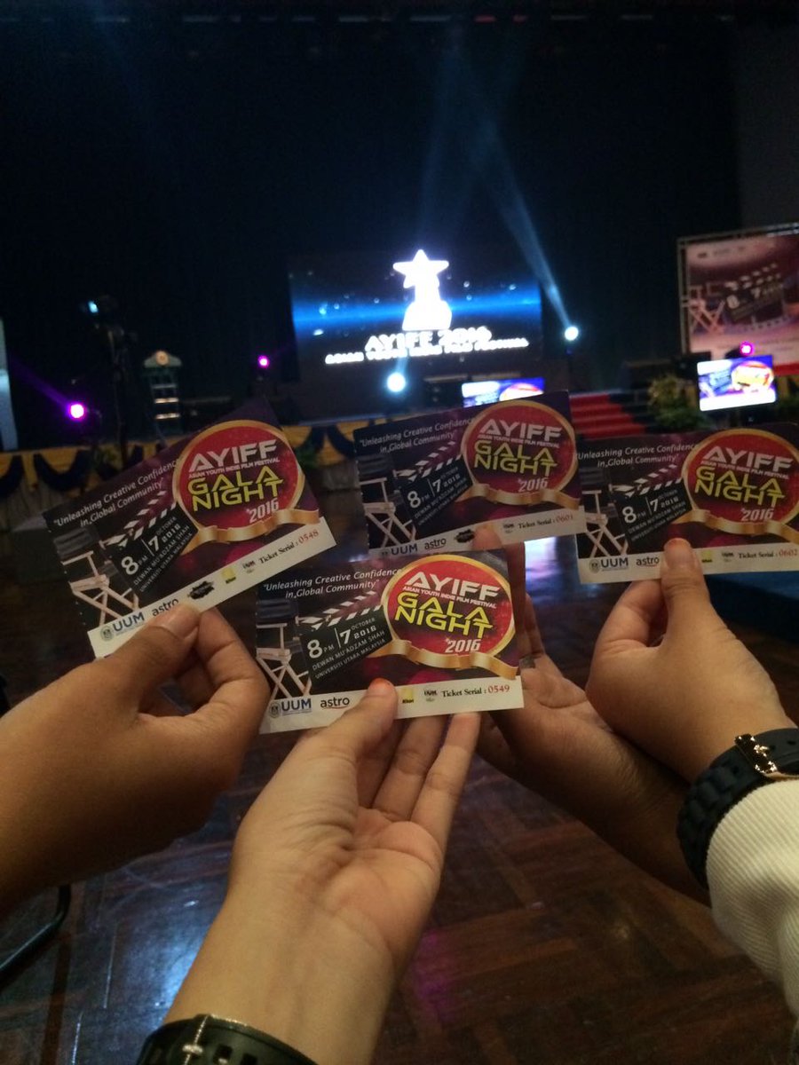 Fatinmairaa's tweet photo. Wuuu gala night in the club gaissss 😍😍
#Ayiff2016 
#UUMisthebest
@TwtUUM https://t.co/9FE96Frtpe