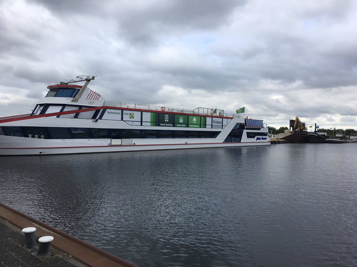 jvzdua's tweet image. Er wordt hard gebouwd in de Jules Verne. Maandag gaat de #tuboot @technische_unie in de vaart #elektrotechniek