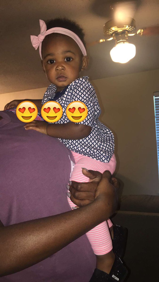 sleepycharles1's tweet image. A year flies by when your this cute. I&apos;m not ready for this 😩. But happy birthday to my beautiful baby girl 😍 Daddy loves you 😘🎁🎉🎊 #TheBig1