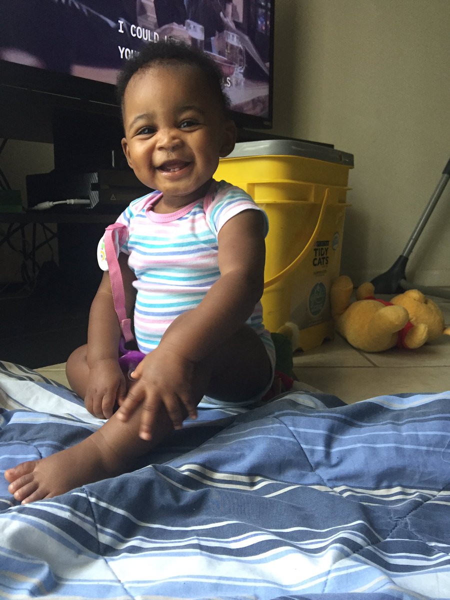 sleepycharles1's tweet image. A year flies by when your this cute. I&apos;m not ready for this 😩. But happy birthday to my beautiful baby girl 😍 Daddy loves you 😘🎁🎉🎊 #TheBig1