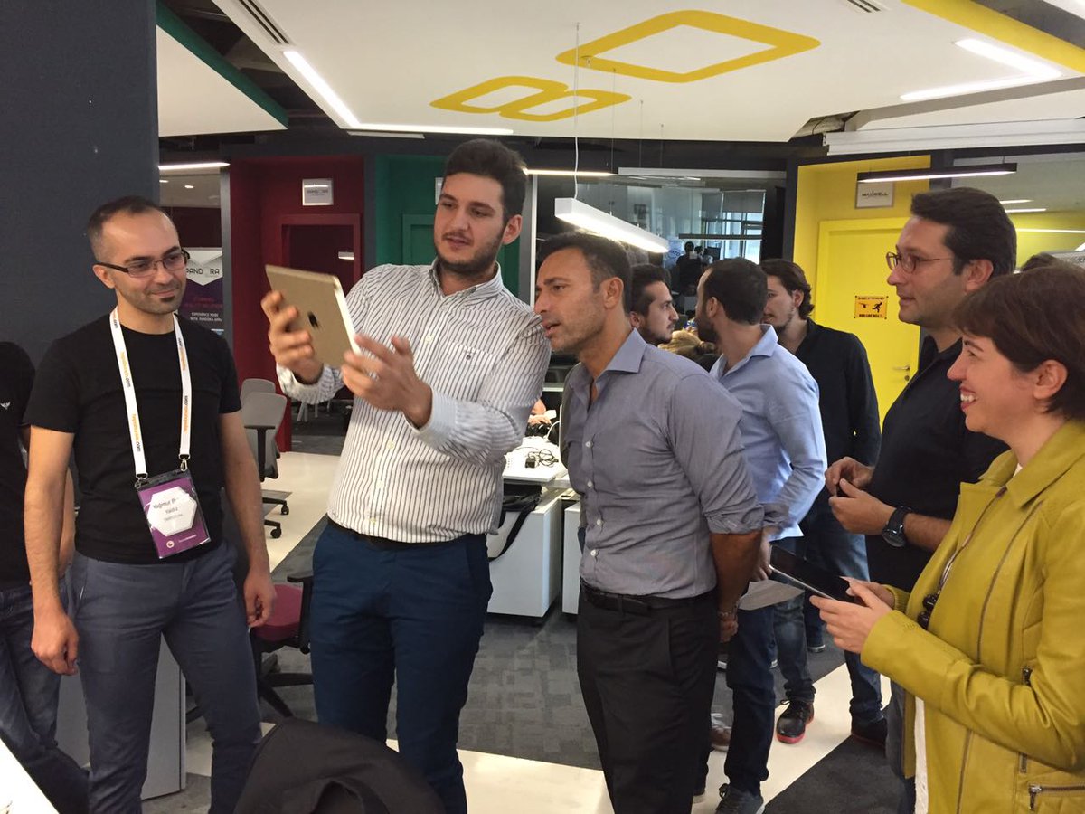 Mustafa Sandal bugün iyi fikirlerin yetişme merkezi İTÜ Çekirdek'i ziyaret etti ve girişimcilerimizle tanıştı! 😊