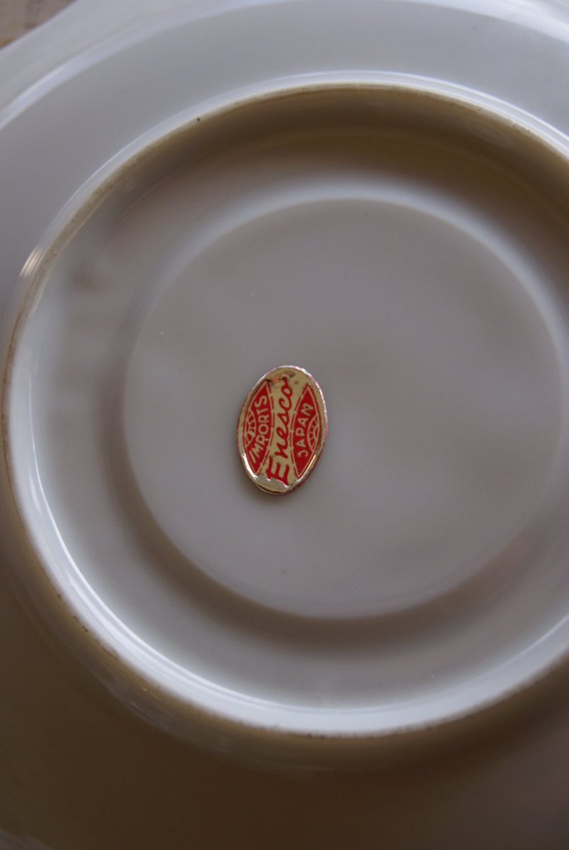 Wisdom_Lane's tweet image. 1960s Enesco Tea Coffee Lemonade Barista Cup And Saucer With Gold … tuppu.net/5cee38c8 #WisdomLane #RosePattern