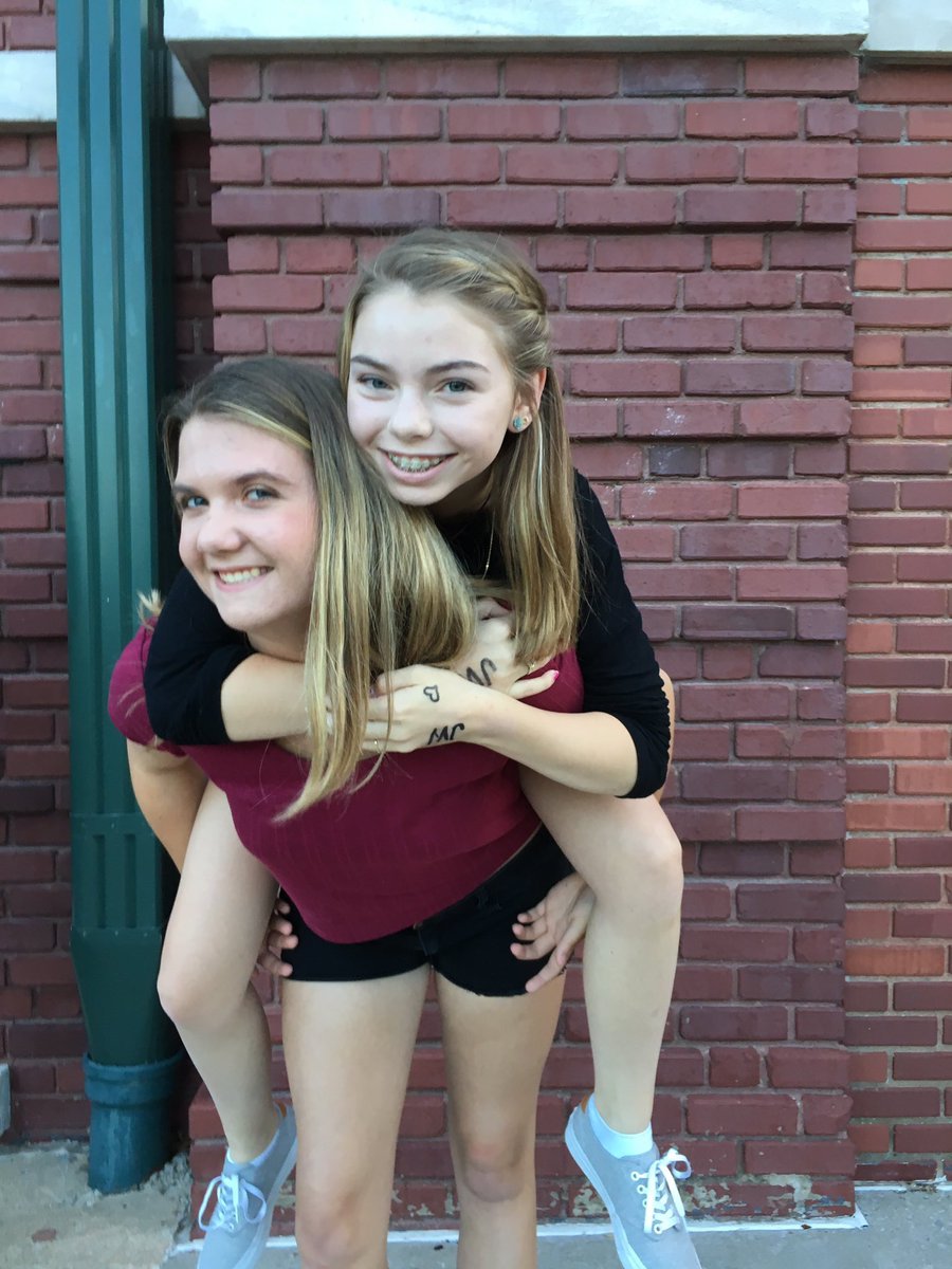 _CalumsReject_'s tweet image. Love love love😍