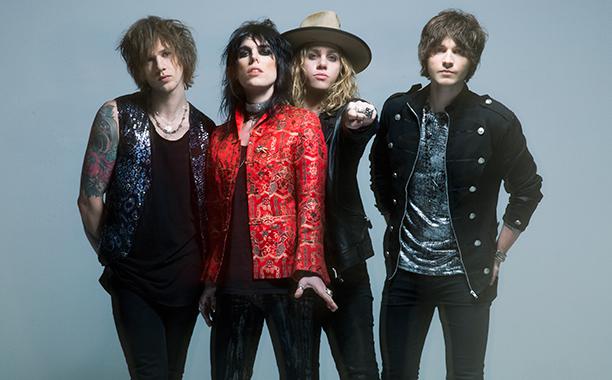 ESPN Music (@espnmusic) on Twitter photo Tune in to <a href="/ESPNCFB/">ESPN College Football</a> and hear <a href="/TheStruts/">The Struts</a> "Put Your Hands Up" all season! #espnmusic Tune in to <a href="/ESPNCFB/">ESPN College Football</a> and hear <a href="/TheStruts/">The Struts</a> "Put Your Hands Up" all season! #espnmusic