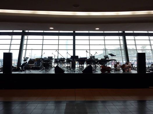 Dj_Jecha_1991's tweet photo. Hoy, Concierto Orquesta Sinfonica del Guasmo en el Terminal Terrestte Gye trabajando junto a mi colega FohEngineer Camilo Sanchez #sound2016 https://t.co/duHsd5oX7q