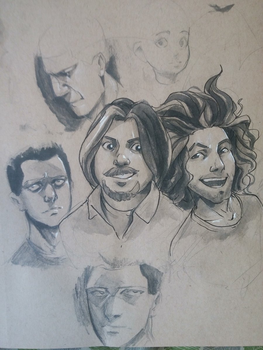 Round 10! I was at a con during this time so I doodled a lot to keep myself occupied/ calm. Also learned water smooths out graphite! 
