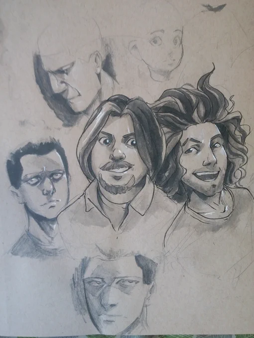 Round 10! I was at a con during this time so I doodled a lot to keep myself occupied/ calm. Also learned water smooths out graphite! 