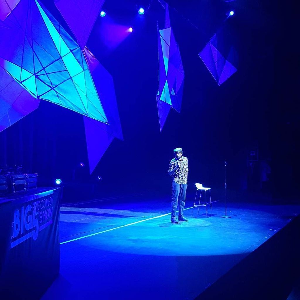 BigMouthRae's tweet photo. Wonderboy killing it on stage at @artscapetheatre
#Big5Comedy2016
#SAComedy
#BackstageP… https://t.co/Zy0ABqb1n4 https://t.co/GEooCrMfIh