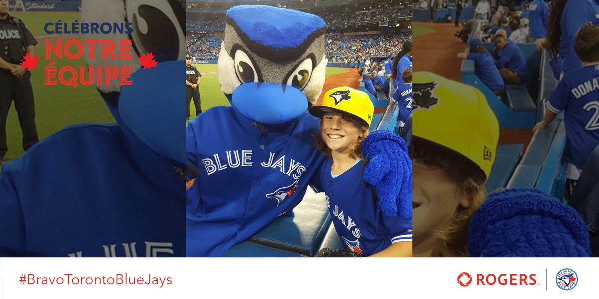 BuzzRogers's tweet photo. Partagez vos encouragements avec #BravoTorontoBlueJays comme le font Alex et Ace! https://t.co/5HLs445Cnm https://t.co/CR5SfE9HOe