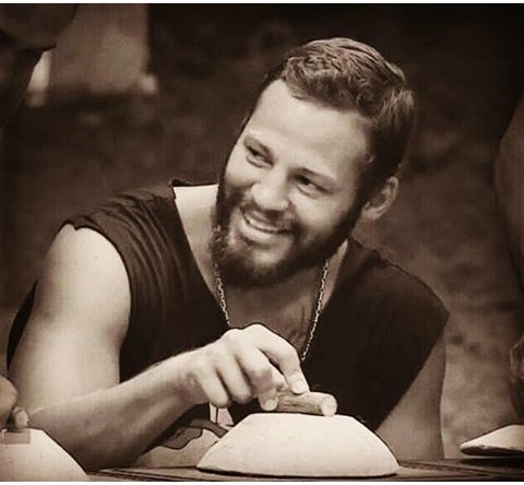 Gülüşü beni benden alıyor sen hep gül <a href="/atakanarslan/">Çağan Atakan Arslan</a>