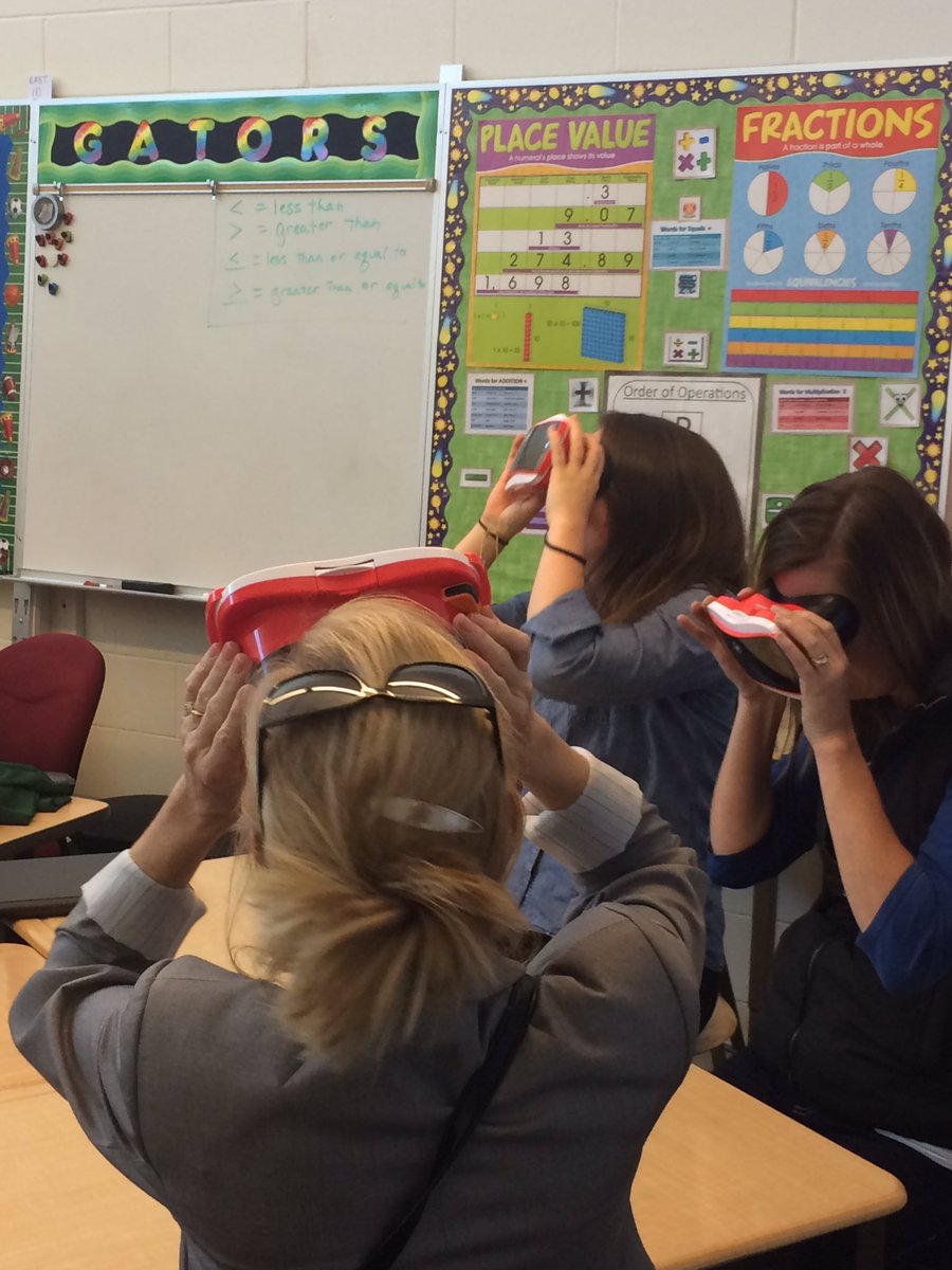 mwdegner's tweet photo. Coolest thing I've seen this month! Google Expeditions! #EdCampICCSD https://t.co/dUhana4toa
