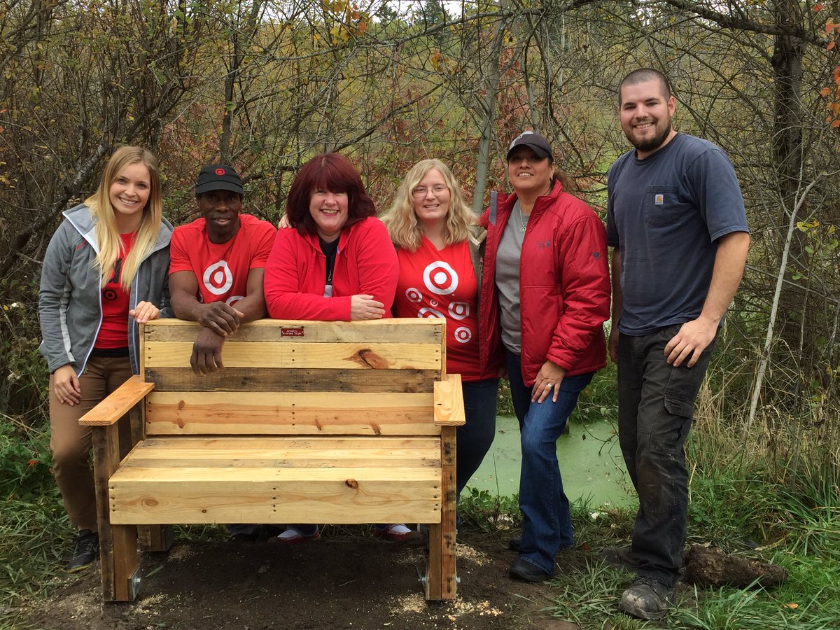 T606 donation to Clear Creek Trail in Silverdale WA! Made by Target out of old pallet wood! #weloveourcommunity #targetteam #donationbench