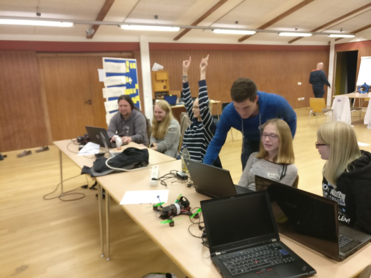 chaos_fl's tweet image. Der Scheersberg Hackerthon geht los. #hackerthon