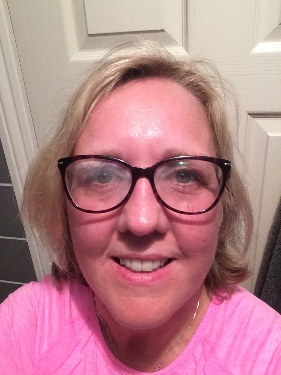 sharonp134's tweet photo. @Fattymustrun faster Wednesday 3.2k 19:35 average pace 6:07kmToday 3.1k 18:51 5:57km..bring on Sundays 5k #TFTRscream #TFTRSpeed https://t.co/MbLhIg7gPQ