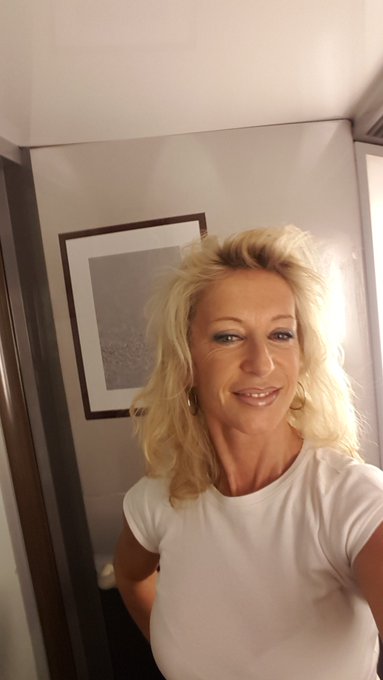 Direction Budapest. .. ✈✈ https://t.co/iM1gSLQ7Y8