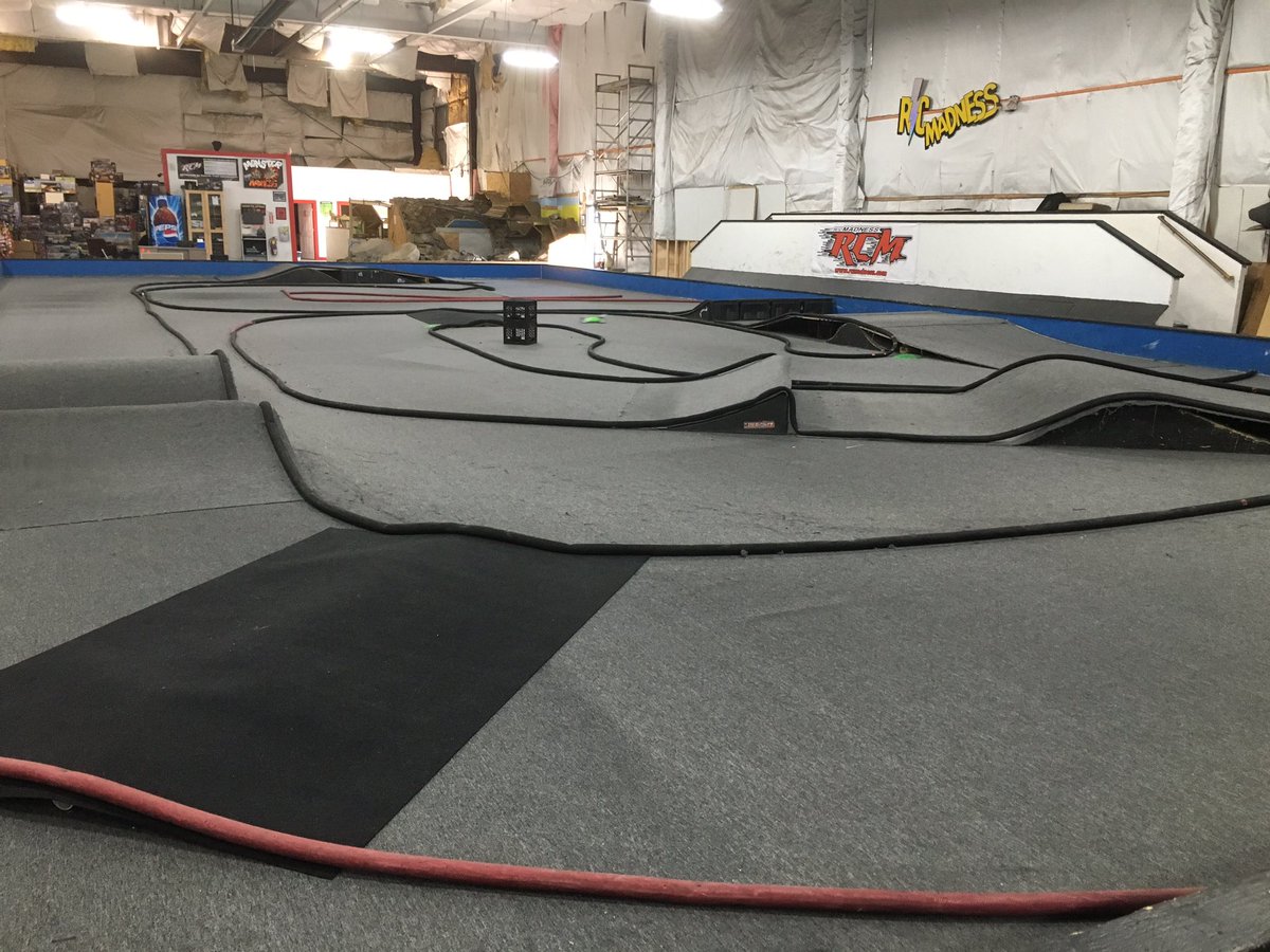 RCMadness101's tweet photo. #Rc #racing tonight at 7:00 #rcmadness #rc #racing https://t.co/l1VuxShcTf
