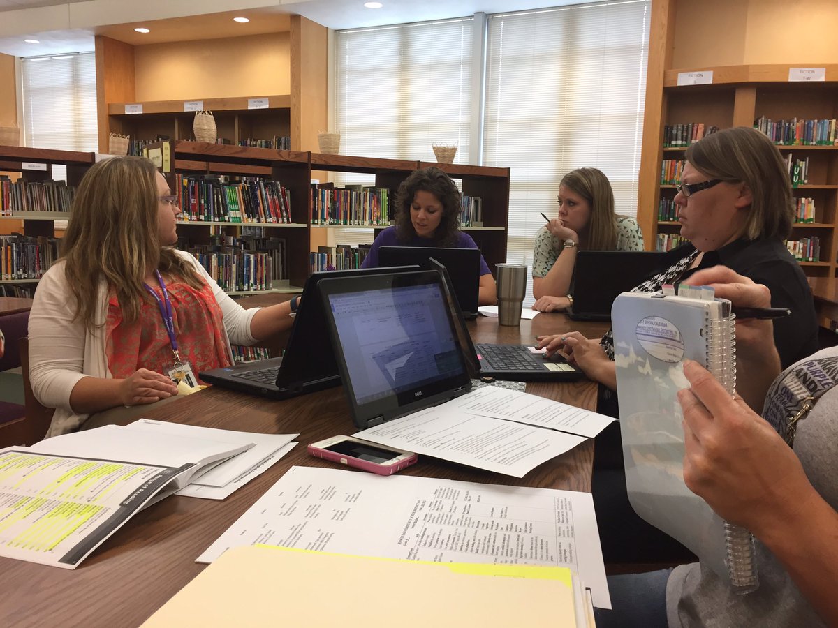 M19_MMS's tweet image. ELA teachers working together during in service