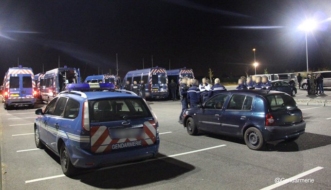 Voir l'image sur Twitter