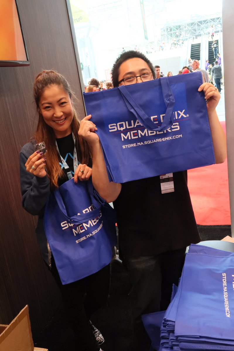 SquareEnix's tweet image. We have two ways to get yourself a @KINGDOMHEARTS pin at #NYCC2016. Play the demo or sign up for @SQEXMembers!