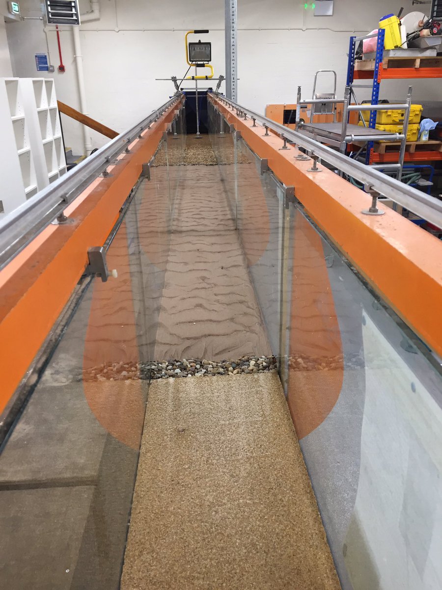 jamessmith135's tweet image. Preparing &amp;amp; testing the flume for UG practicals next week #bedforms #FlumeFriday