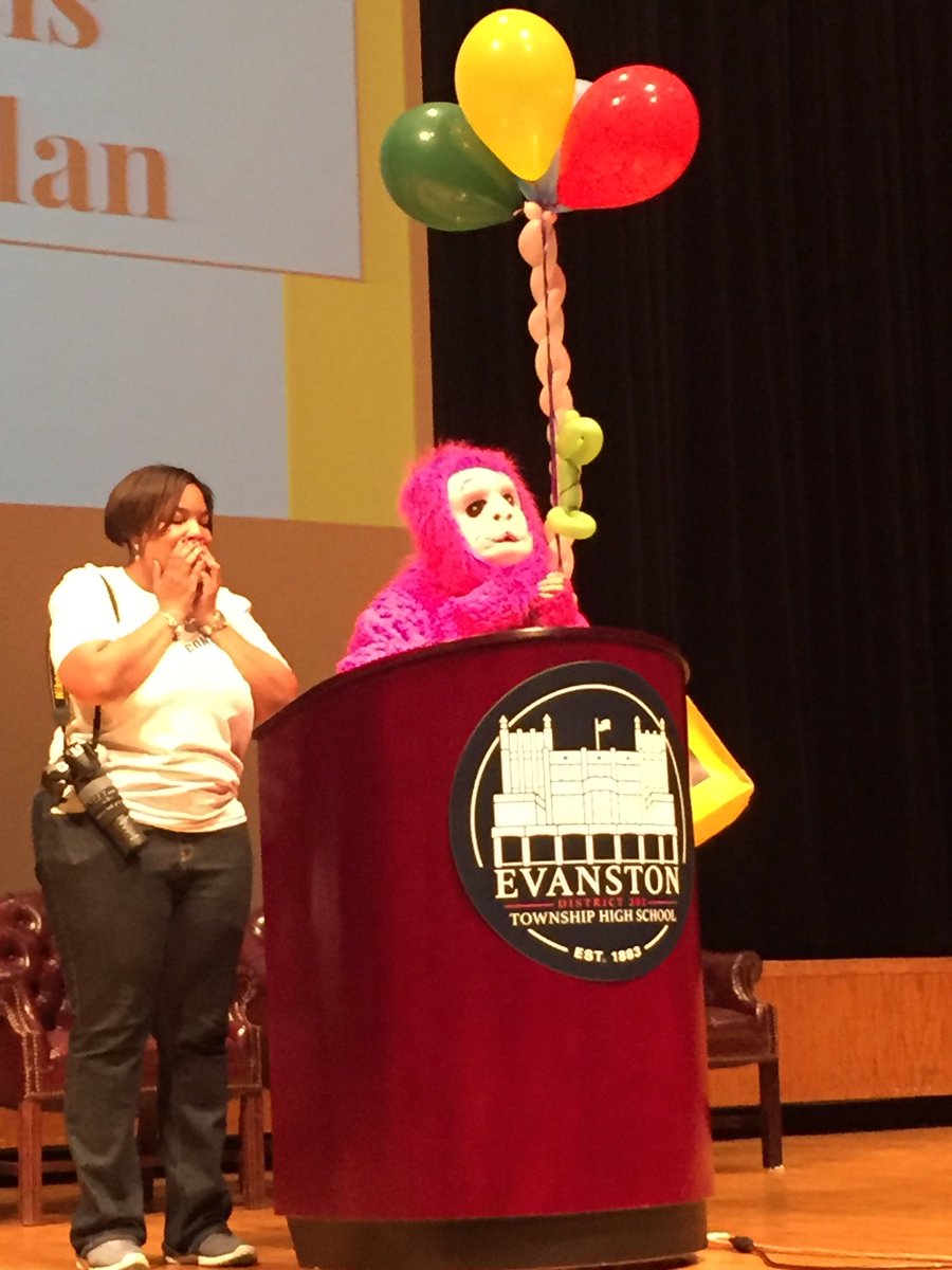 rachelldonofrio's tweet photo. Happy birthday Nicole! #concon4 #wildkitway https://t.co/AcppWsZRVa