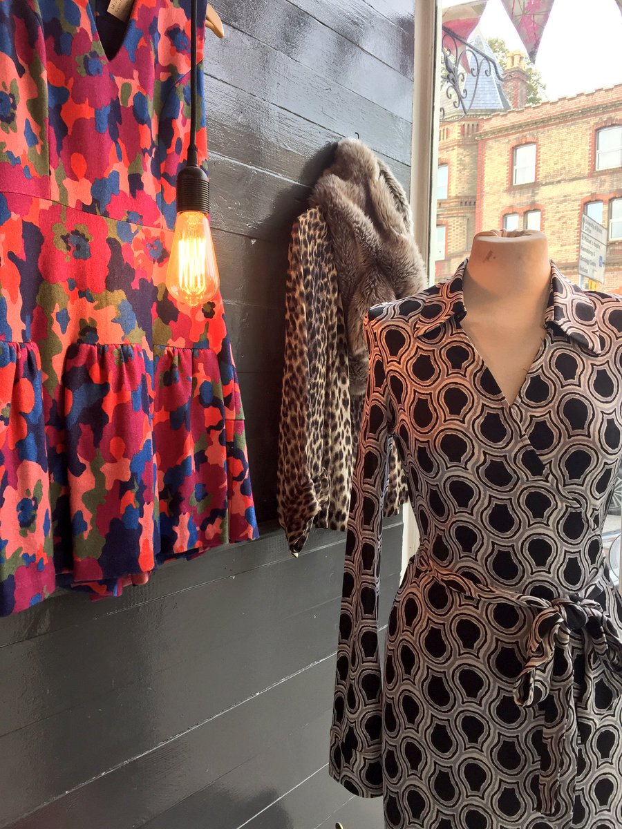 RagTradeBristol's tweet photo. Fantastic autumn winter gems coming in. #DVF #silkwrapdress #manoush #topshop #preloved #designerwear #dressagency #fashion @CSArtsQuarter https://t.co/j9edEPVKME