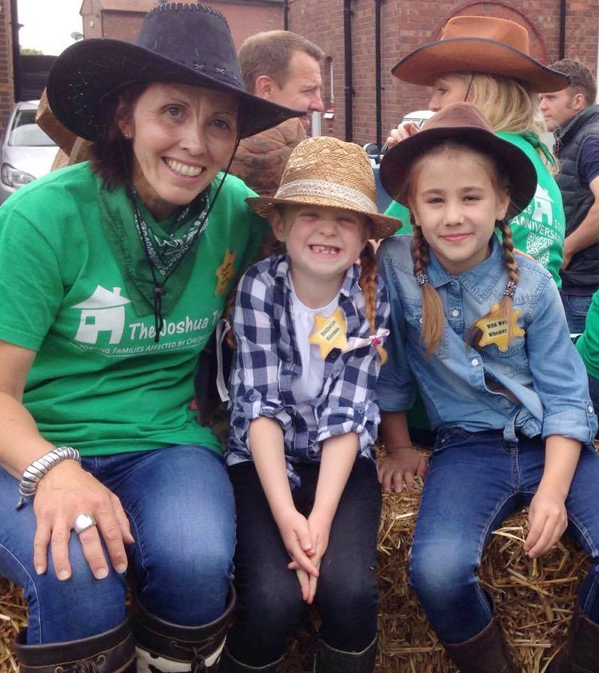 EPIC KIDZ DONATE £500 TO THE JOSHUA TREE FROM THE LAKELAND 100 COMPETITORS &amp; <a href="/SpartanRunners/">Delamere Spartans</a> FIND OUT MORE AT ow.ly/3z8O304soKn