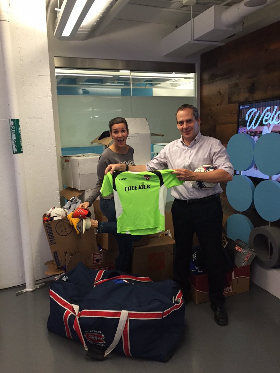 PointsLoyalty's tweet image. We gathered 15+ boxes of gear for @SecondKicksOtt to be used in communities within Canada &amp;amp; worldwide! #PointsforGood