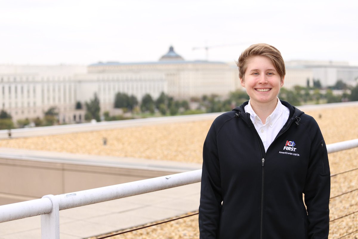 AmeriCorps's tweet photo. Introducing @AmeriCorpsVISTA Member Christina Lee #1of1Million #AmeriCorpsWorks https://t.co/SsD8u4hyIy https://t.co/gzfntNS3ks