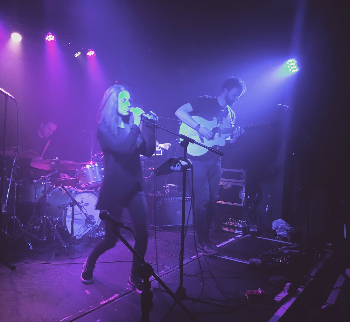 hattonmanor's tweet photo. Next Friday we're playing @Brunswickpub with @IamRobHarbour and @vforeromusic! AND filming a fun session with @VocalzoneHQ! 👌 #music #yaaay https://t.co/XJx8UWDPUG