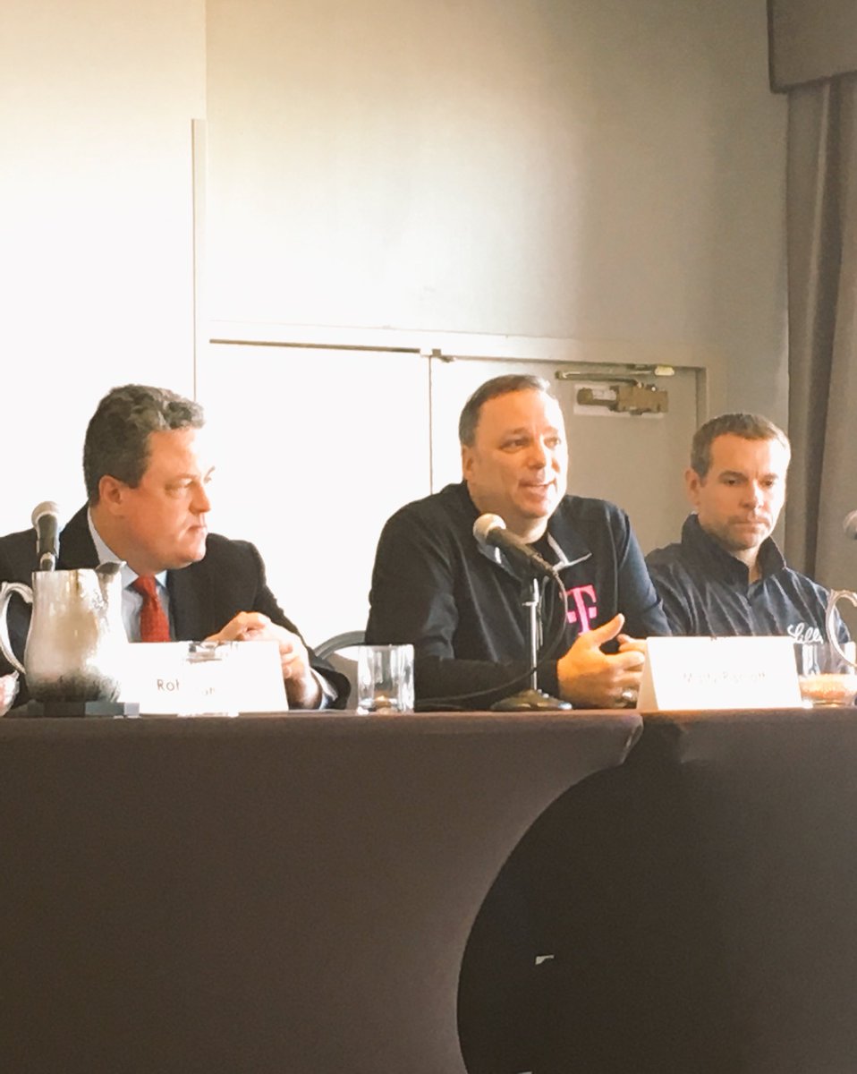 beccabalyeat's tweet photo. Leadership Development/Rotational Program panel @ #mbavetsconf featuring @tmobilecareers own @wintertab today! #bemagenta #L2E2017 https://t.co/jQIgMJp9kh